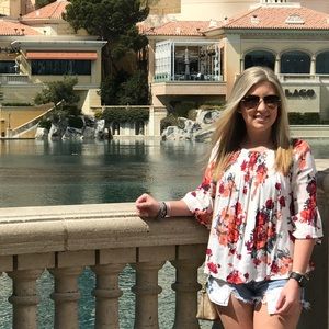 Meet your Posher, Bethany